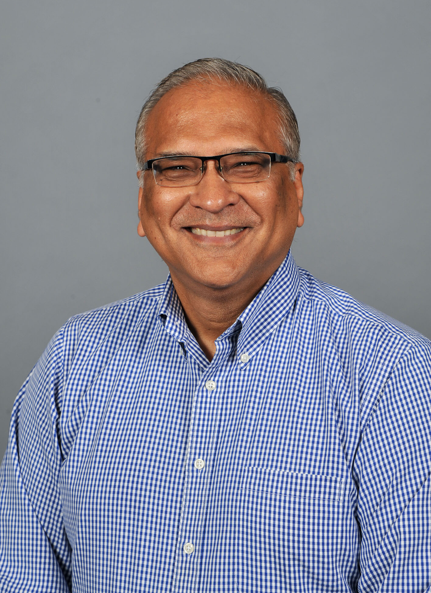 headshot of shiraz merchant